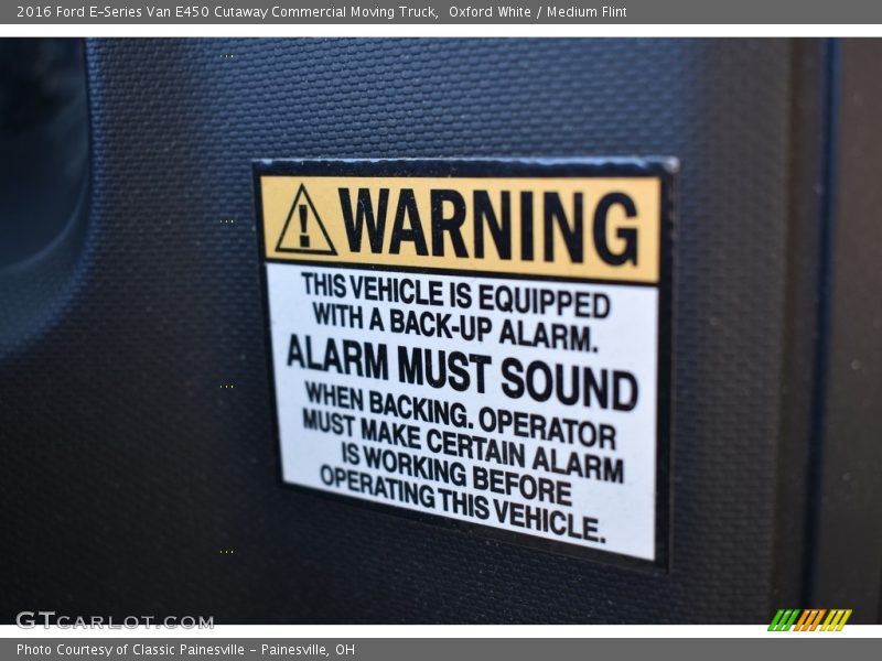 Oxford White / Medium Flint 2016 Ford E-Series Van E450 Cutaway Commercial Moving Truck