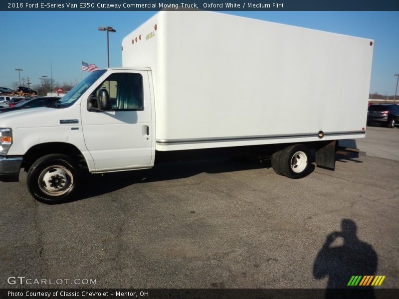 Oxford White / Medium Flint 2016 Ford E-Series Van E350 Cutaway Commercial Moving Truck
