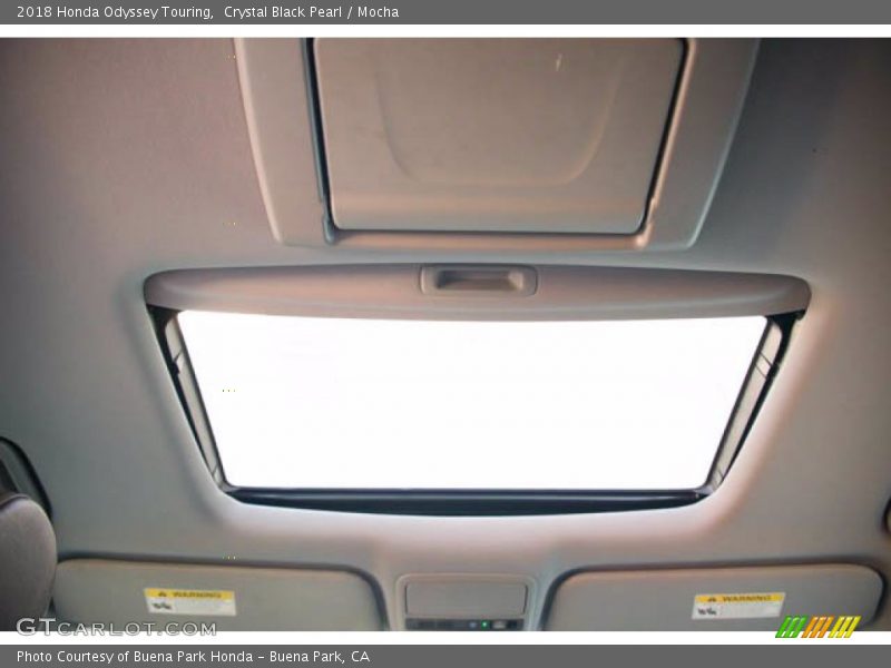 Crystal Black Pearl / Mocha 2018 Honda Odyssey Touring
