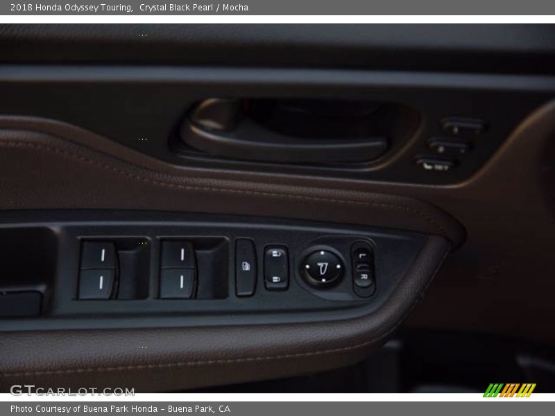Crystal Black Pearl / Mocha 2018 Honda Odyssey Touring