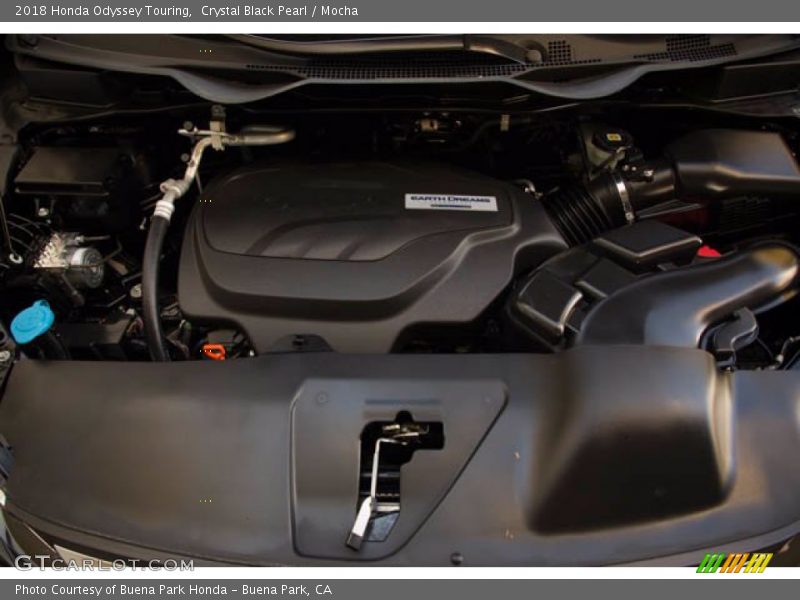 Crystal Black Pearl / Mocha 2018 Honda Odyssey Touring