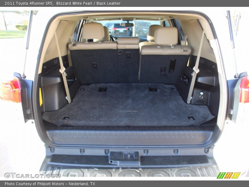 Blizzard White Pearl / Black Leather 2011 Toyota 4Runner SR5