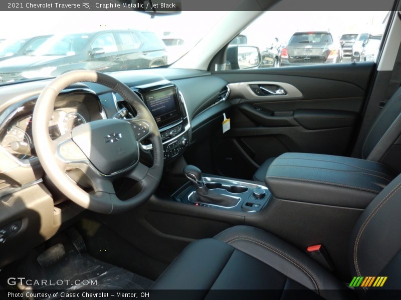 Graphite Metallic / Jet Black 2021 Chevrolet Traverse RS