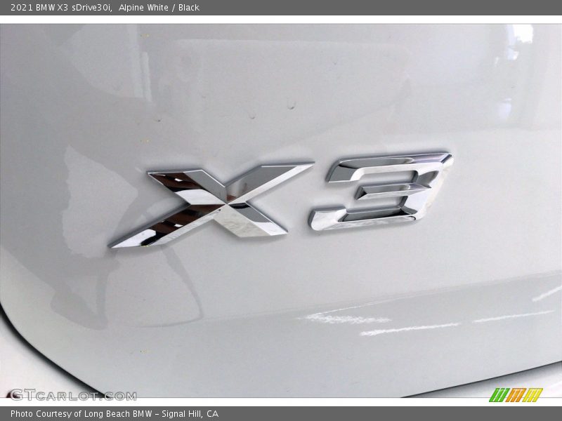 Alpine White / Black 2021 BMW X3 sDrive30i