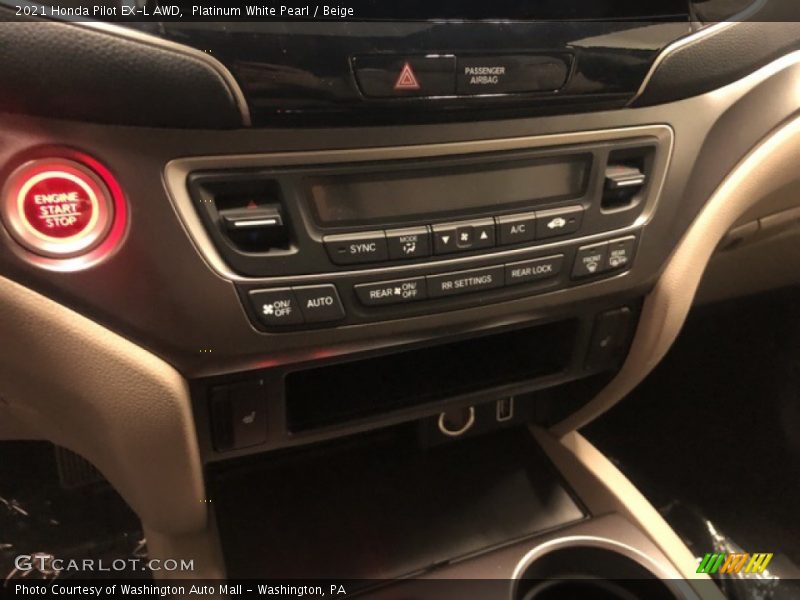 Platinum White Pearl / Beige 2021 Honda Pilot EX-L AWD