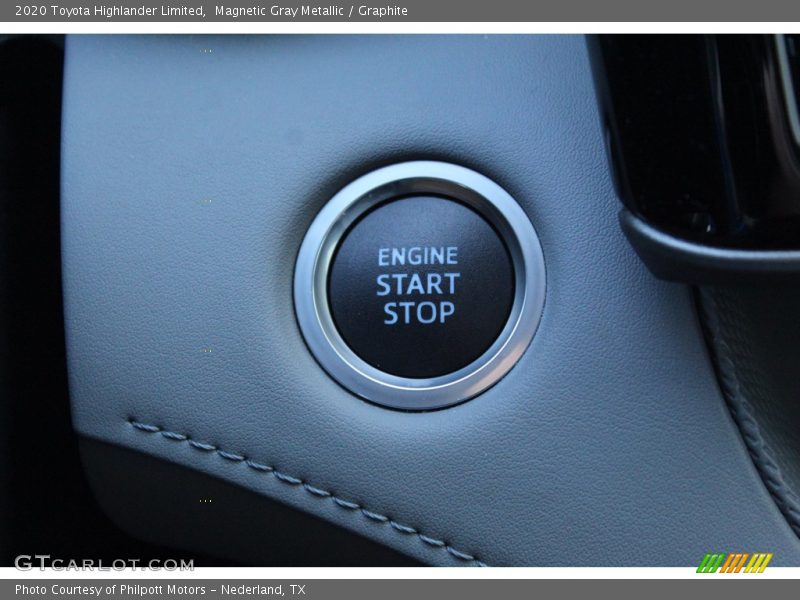 Magnetic Gray Metallic / Graphite 2020 Toyota Highlander Limited