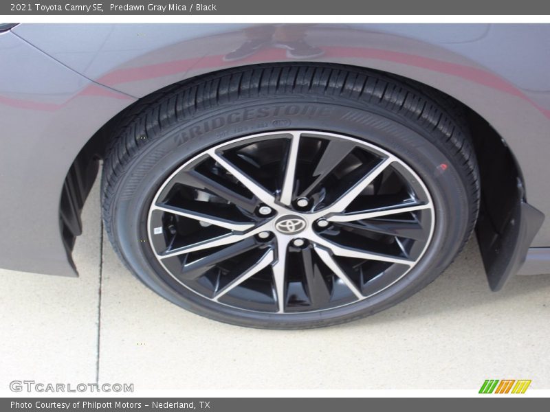 Predawn Gray Mica / Black 2021 Toyota Camry SE
