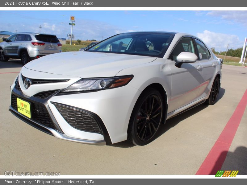 Wind Chill Pearl / Black 2021 Toyota Camry XSE