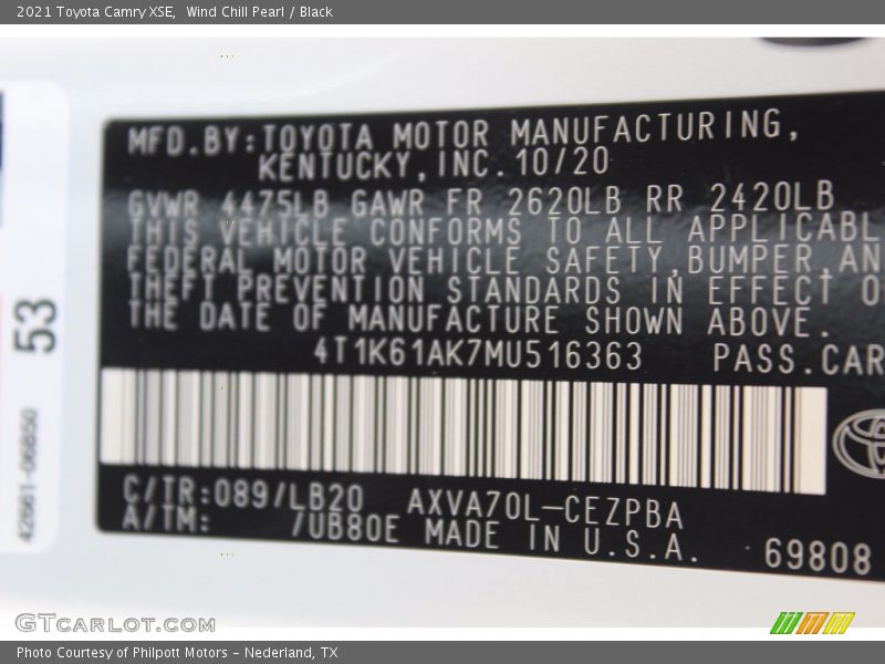 Wind Chill Pearl / Black 2021 Toyota Camry XSE