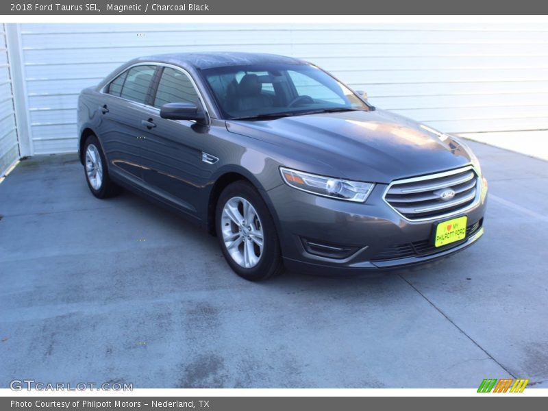 Magnetic / Charcoal Black 2018 Ford Taurus SEL