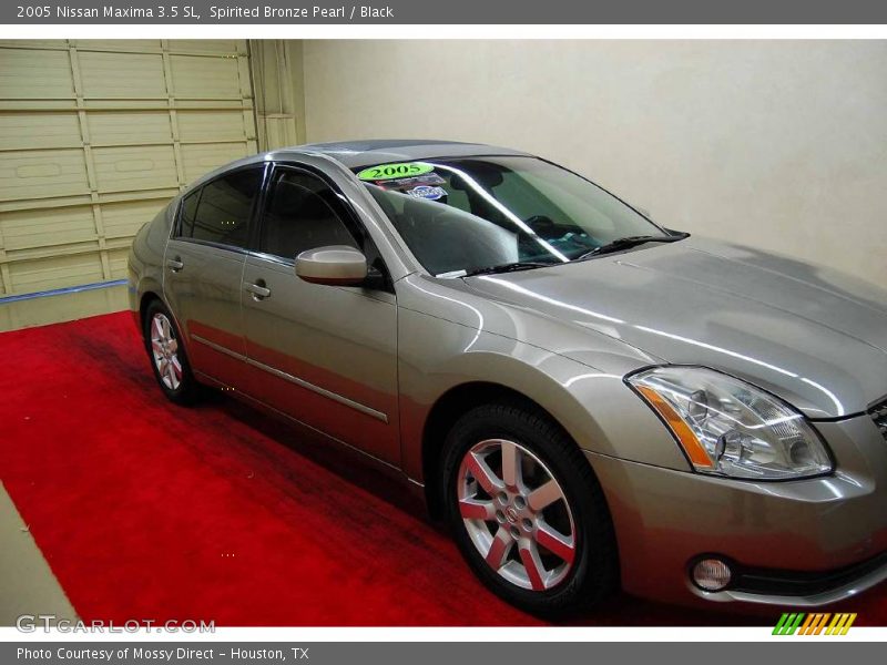 Spirited Bronze Pearl / Black 2005 Nissan Maxima 3.5 SL