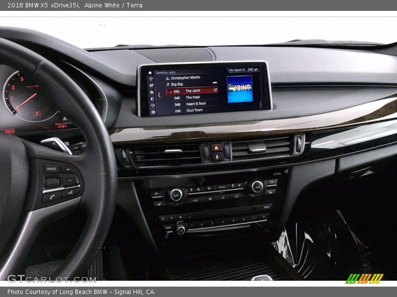 Alpine White / Terra 2018 BMW X5 xDrive35i