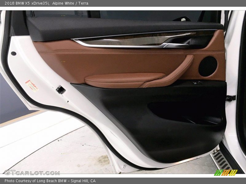 Alpine White / Terra 2018 BMW X5 xDrive35i
