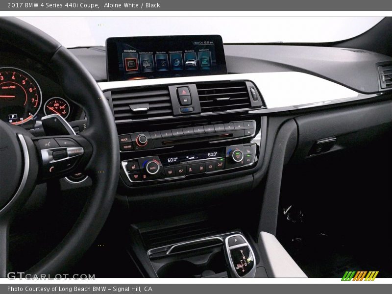 Dashboard of 2017 4 Series 440i Coupe