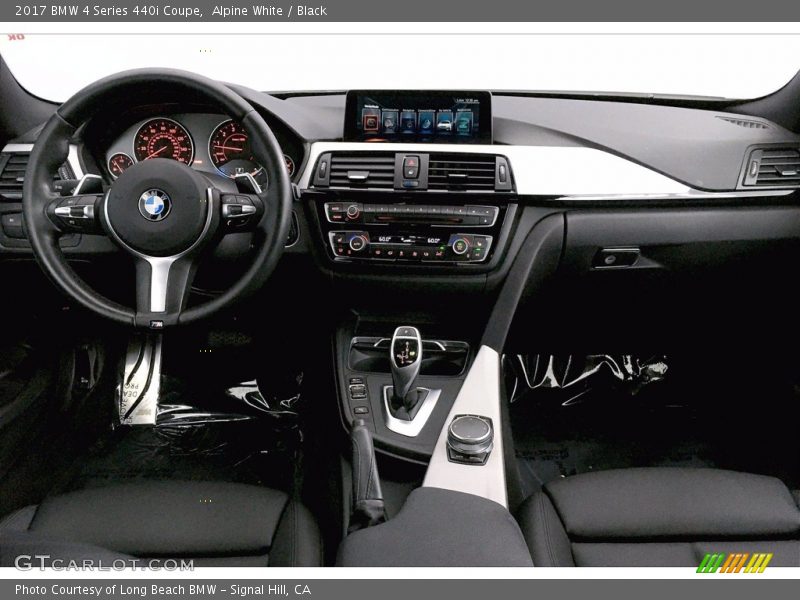 Dashboard of 2017 4 Series 440i Coupe
