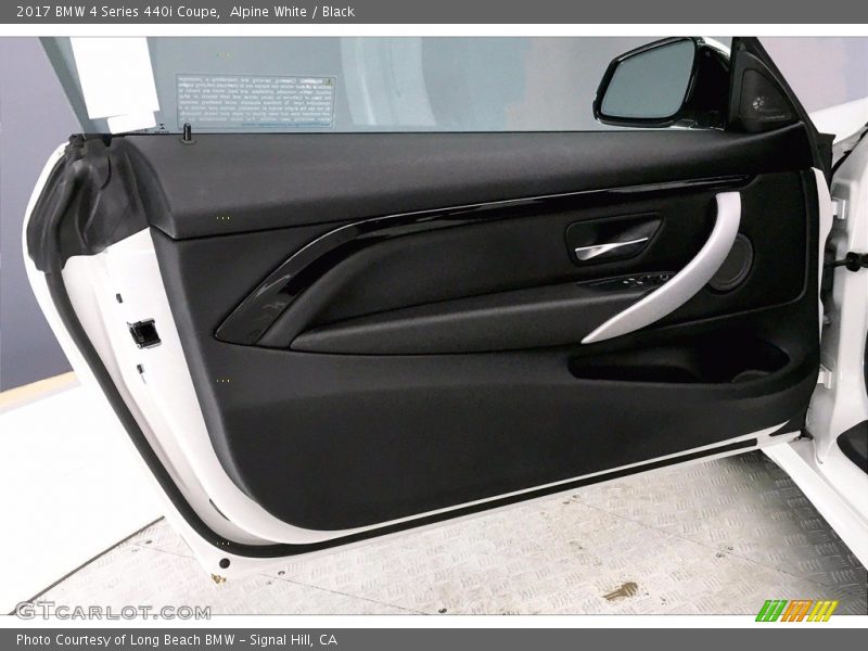 Door Panel of 2017 4 Series 440i Coupe