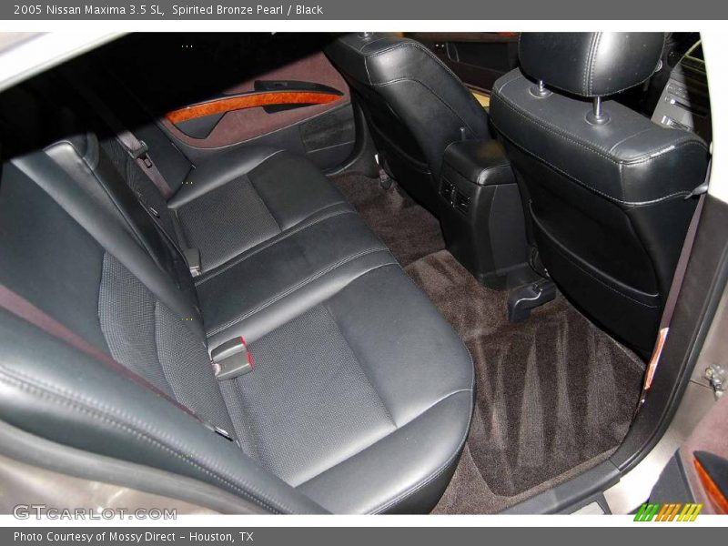 Spirited Bronze Pearl / Black 2005 Nissan Maxima 3.5 SL