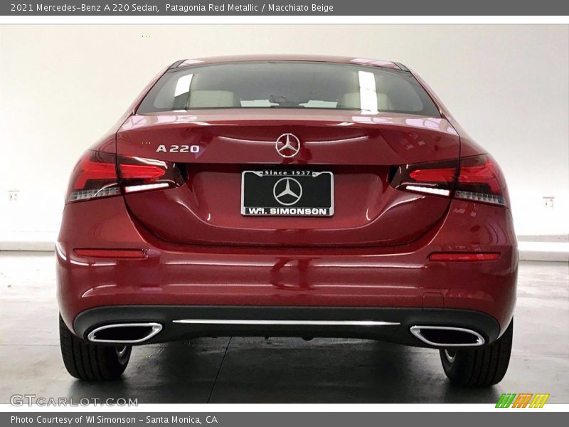 Patagonia Red Metallic / Macchiato Beige 2021 Mercedes-Benz A 220 Sedan