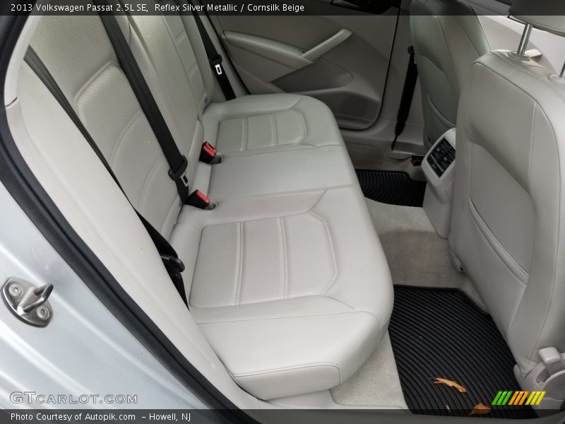 Reflex Silver Metallic / Cornsilk Beige 2013 Volkswagen Passat 2.5L SE