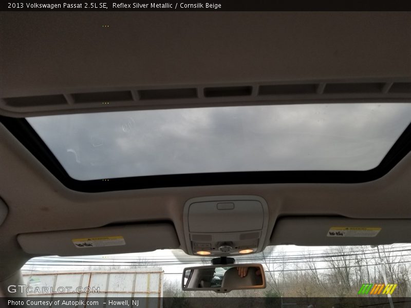Reflex Silver Metallic / Cornsilk Beige 2013 Volkswagen Passat 2.5L SE