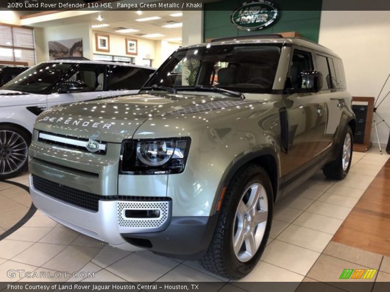 Front 3/4 View of 2020 Defender 110 HSE