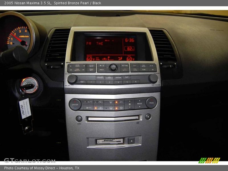 Spirited Bronze Pearl / Black 2005 Nissan Maxima 3.5 SL