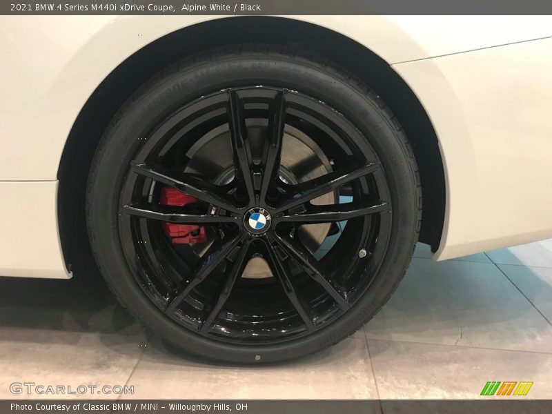 Alpine White / Black 2021 BMW 4 Series M440i xDrive Coupe