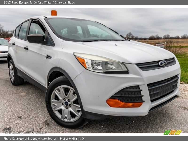 Oxford White / Charcoal Black 2013 Ford Escape S