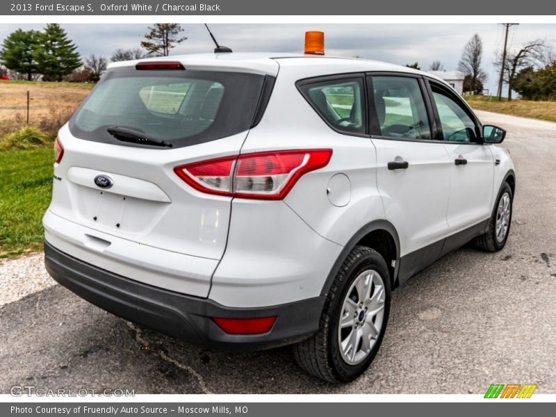 Oxford White / Charcoal Black 2013 Ford Escape S