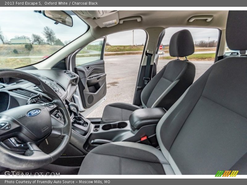 Oxford White / Charcoal Black 2013 Ford Escape S