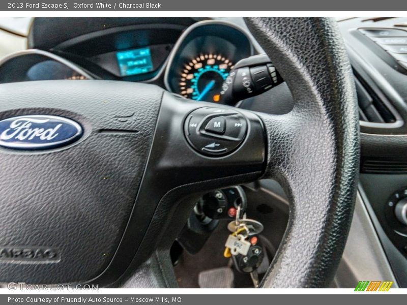 Oxford White / Charcoal Black 2013 Ford Escape S