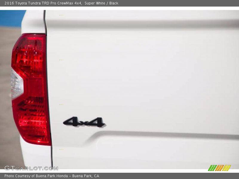 Super White / Black 2016 Toyota Tundra TRD Pro CrewMax 4x4