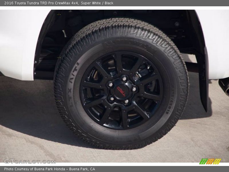 Super White / Black 2016 Toyota Tundra TRD Pro CrewMax 4x4
