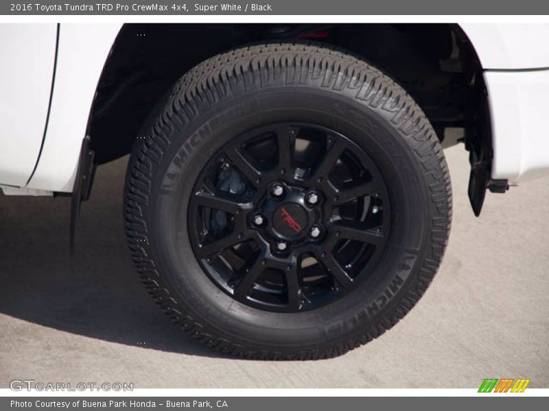 Super White / Black 2016 Toyota Tundra TRD Pro CrewMax 4x4