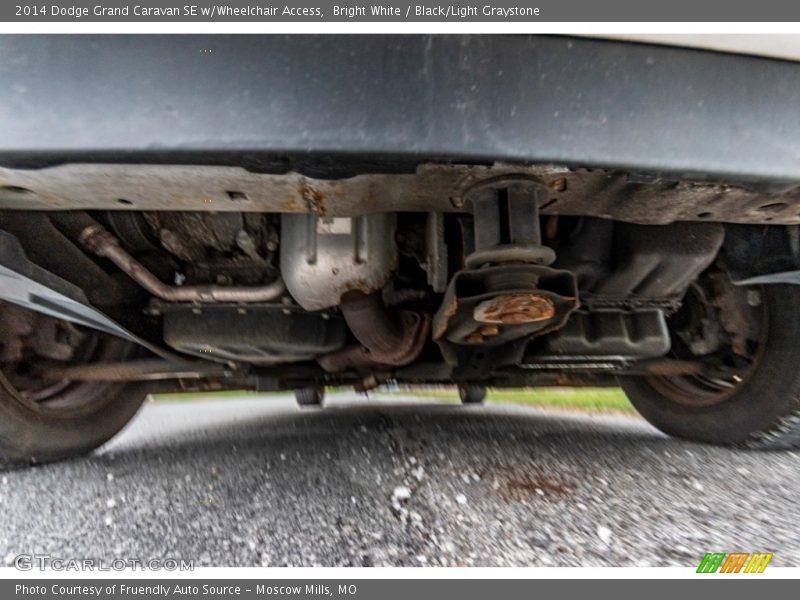 Bright White / Black/Light Graystone 2014 Dodge Grand Caravan SE w/Wheelchair Access