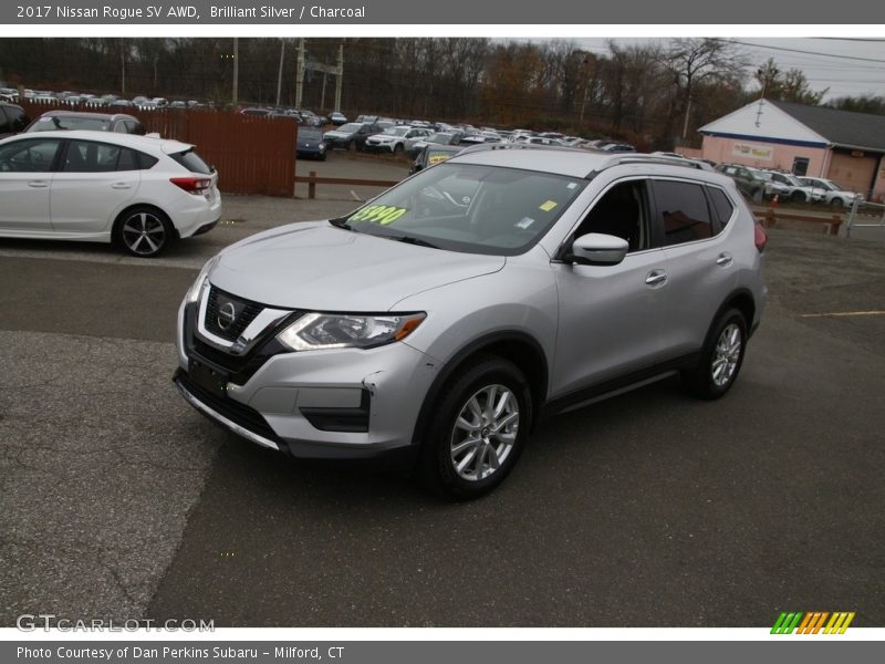 Brilliant Silver / Charcoal 2017 Nissan Rogue SV AWD