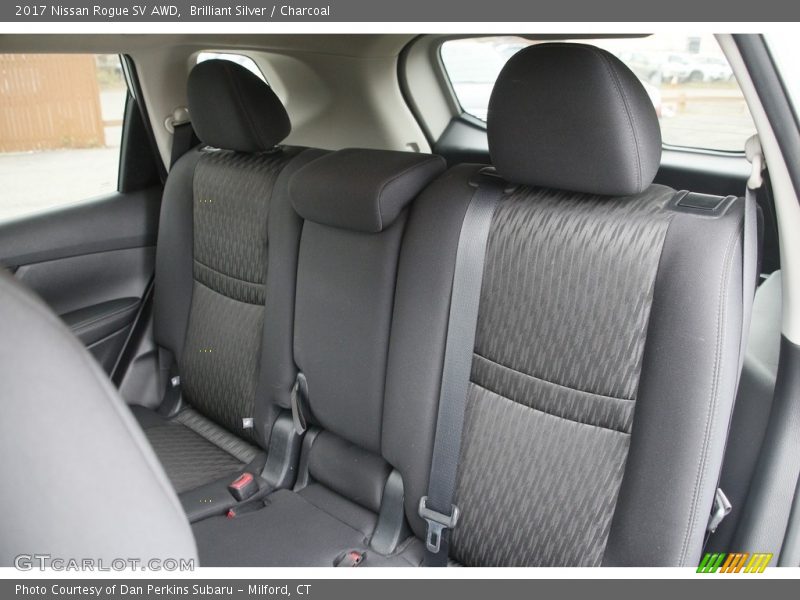 Brilliant Silver / Charcoal 2017 Nissan Rogue SV AWD