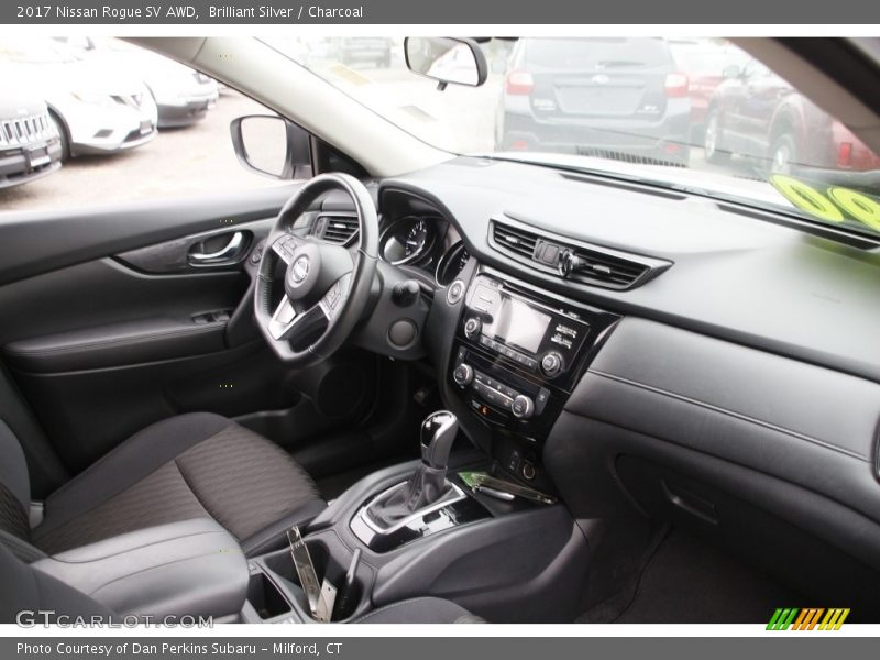 Brilliant Silver / Charcoal 2017 Nissan Rogue SV AWD