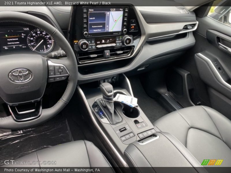 Blizzard White Pearl / Black 2021 Toyota Highlander XLE AWD