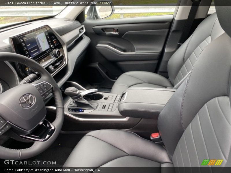 Blizzard White Pearl / Black 2021 Toyota Highlander XLE AWD
