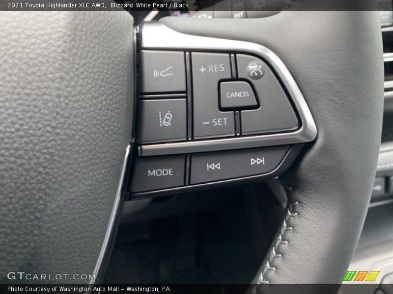 Blizzard White Pearl / Black 2021 Toyota Highlander XLE AWD