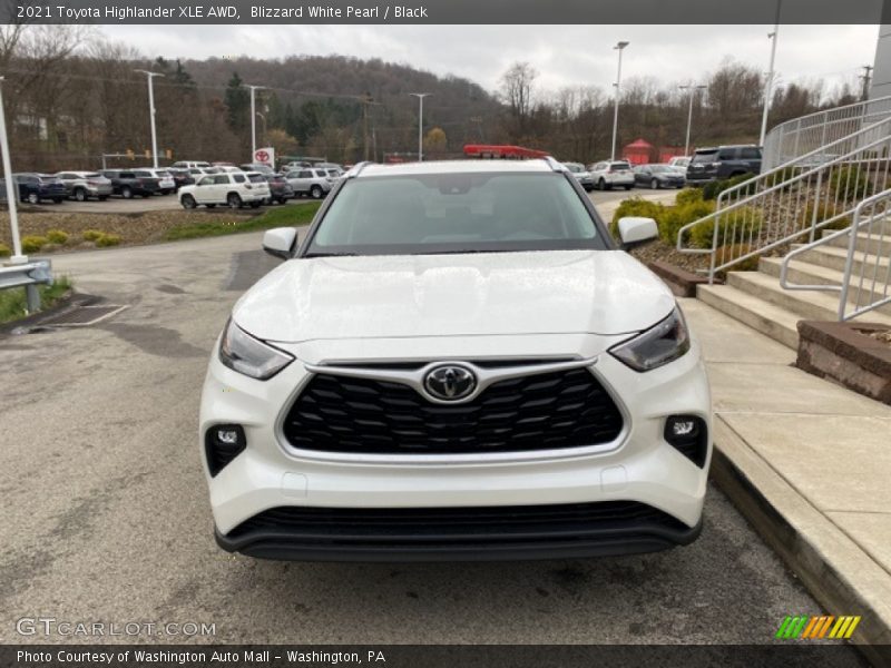 Blizzard White Pearl / Black 2021 Toyota Highlander XLE AWD