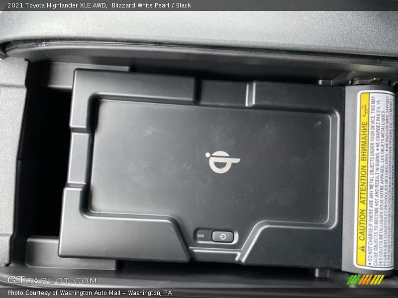 Blizzard White Pearl / Black 2021 Toyota Highlander XLE AWD