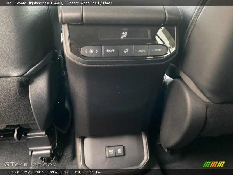 Blizzard White Pearl / Black 2021 Toyota Highlander XLE AWD