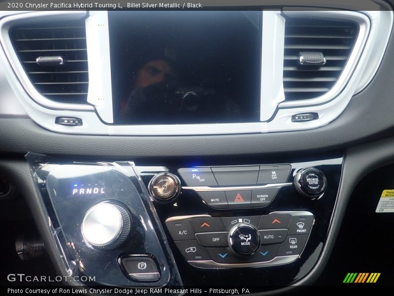 Billet Silver Metallic / Black 2020 Chrysler Pacifica Hybrid Touring L
