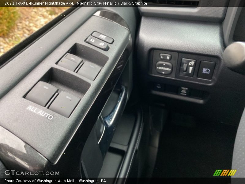 Magnetic Gray Metallic / Black/Graphite 2021 Toyota 4Runner Nightshade 4x4