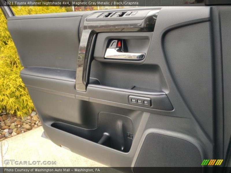 Magnetic Gray Metallic / Black/Graphite 2021 Toyota 4Runner Nightshade 4x4