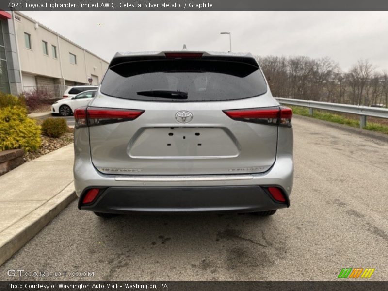 Celestial Silver Metallic / Graphite 2021 Toyota Highlander Limited AWD