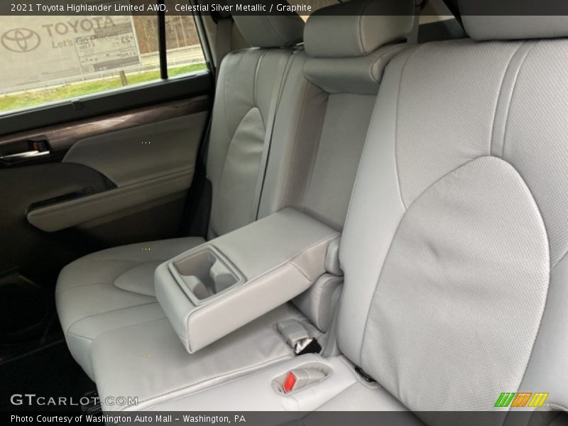 Celestial Silver Metallic / Graphite 2021 Toyota Highlander Limited AWD