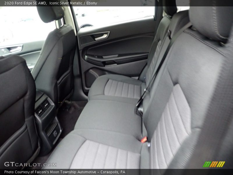 Iconic Silver Metallic / Ebony 2020 Ford Edge SE AWD